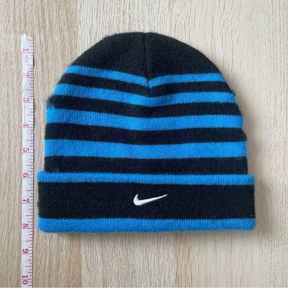 Nike Beanie - Picture 2 of 6